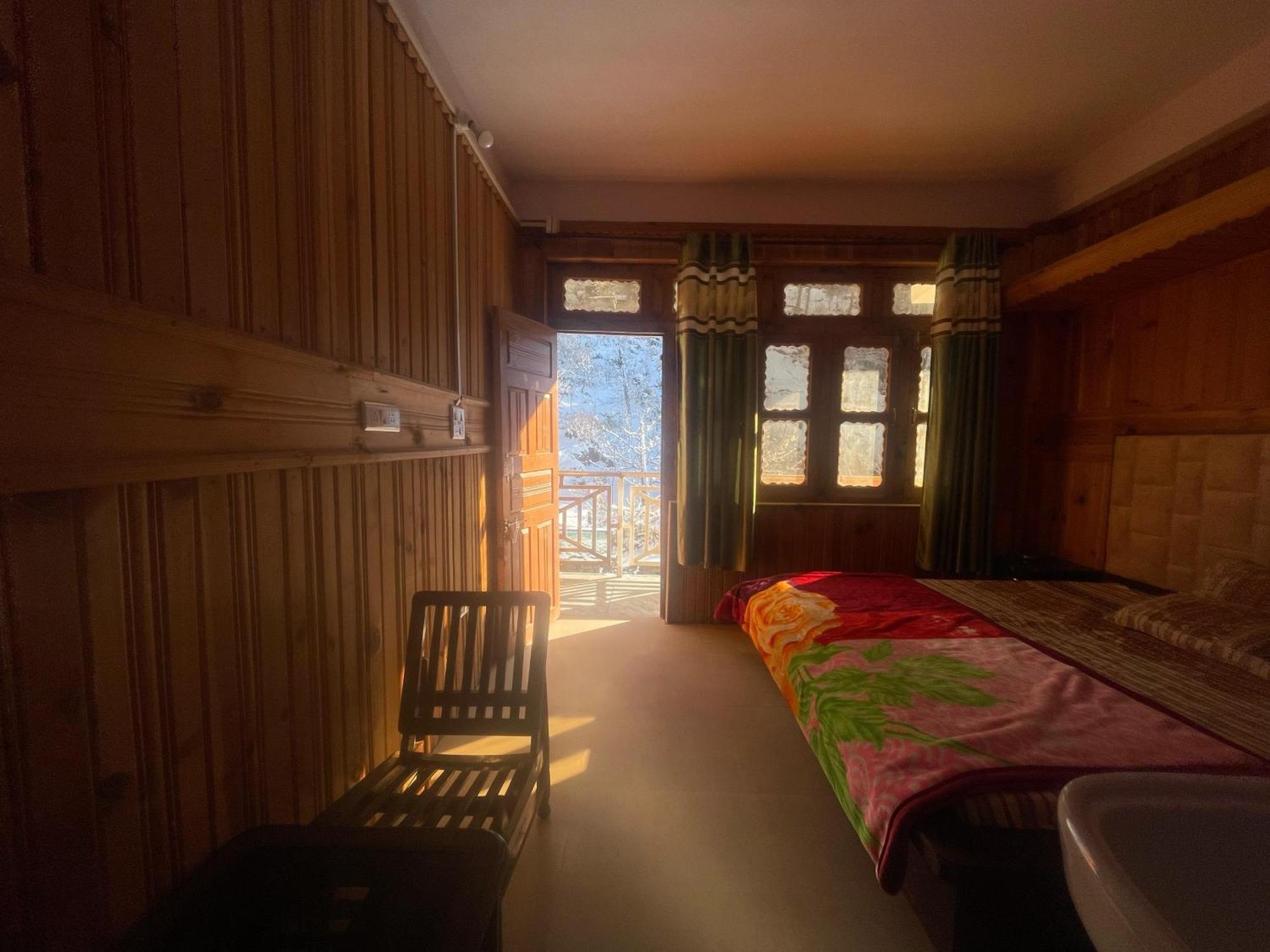 Hotel Sss The Chanshal Retreat Khashdhār Buitenkant foto